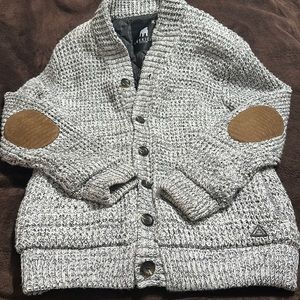 American Stitch sweater with elbow patches. Marble colored. Men’s size XL.